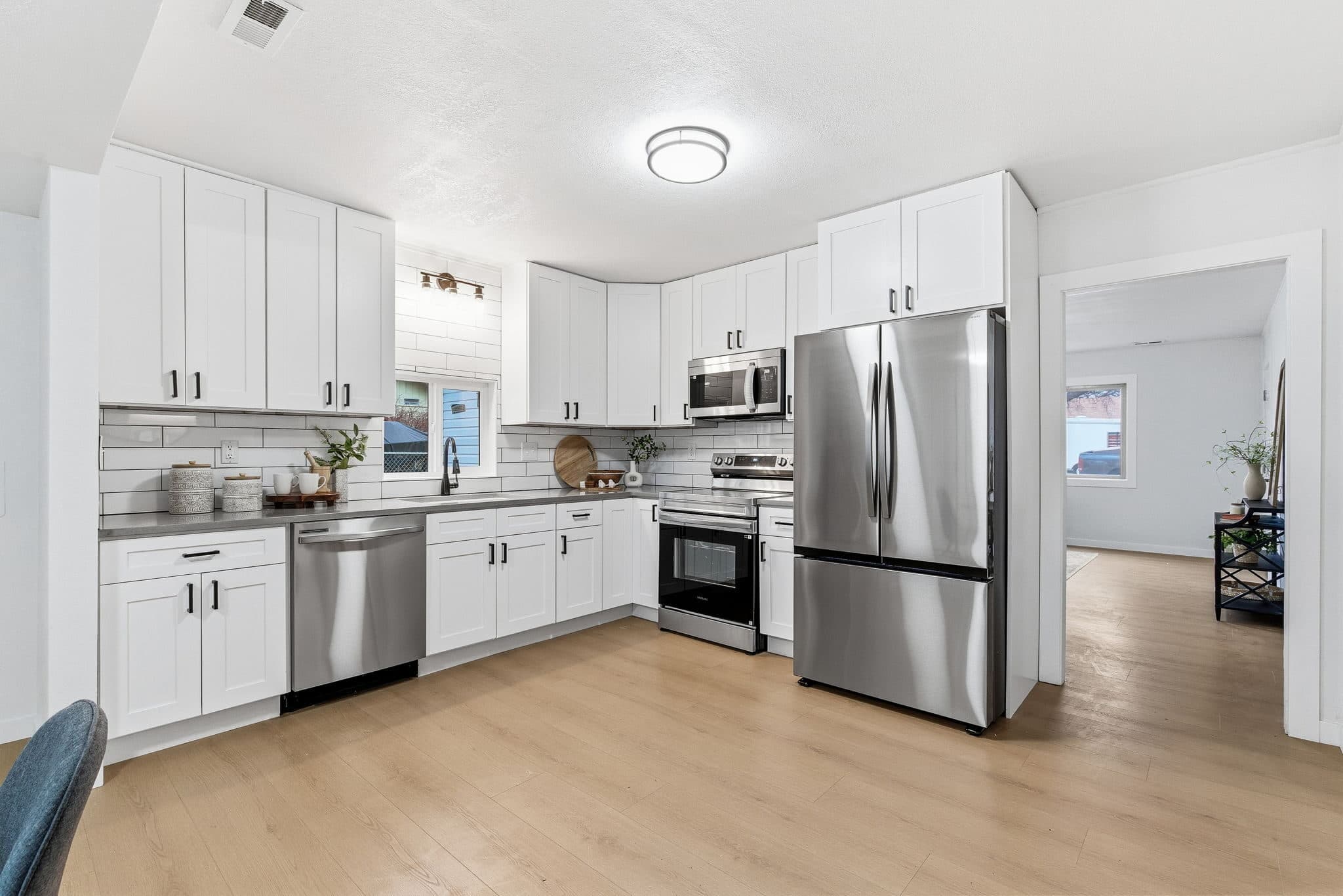 2314 Hillcrest Ln — land development, photograph 5