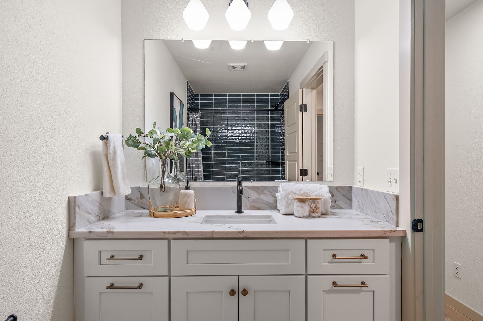 2921 W Canal — renovation, photograph 8