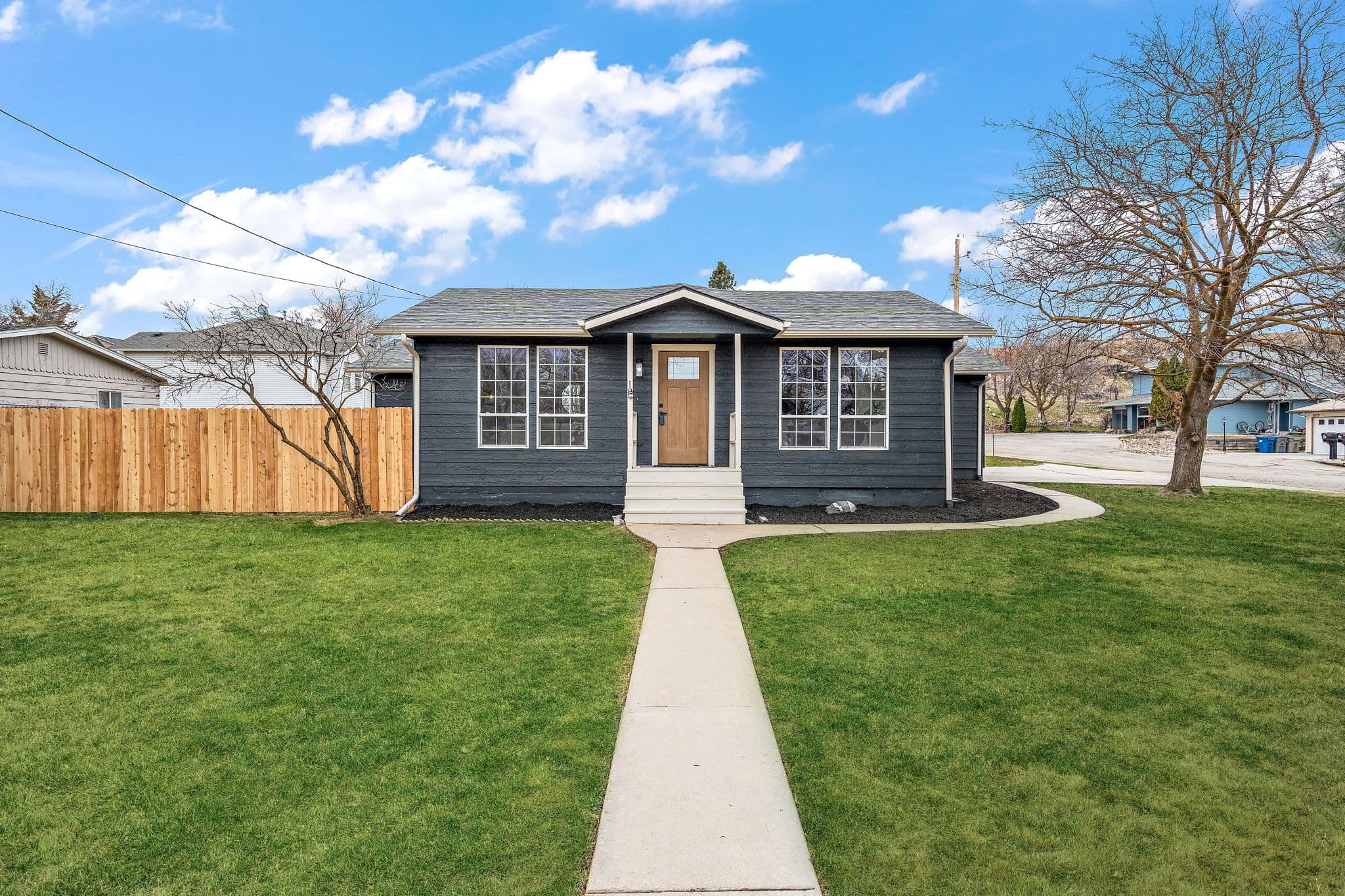 2921 W Canal renovation